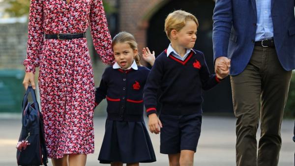 开学首日，威廉王子这对儿女表情各异