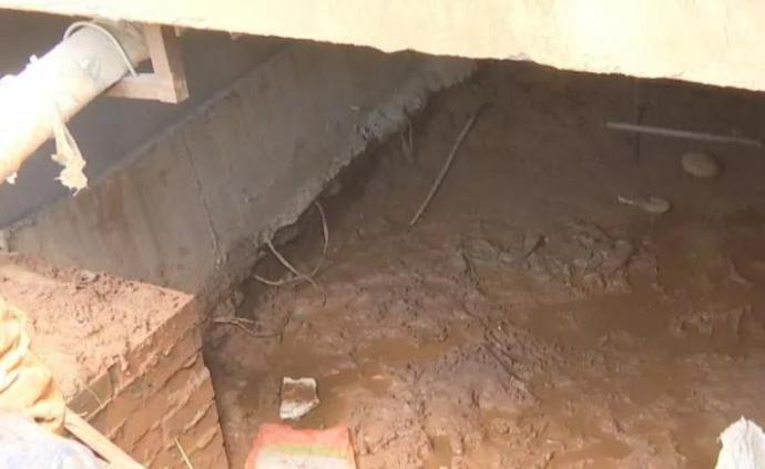 长沙一小区底楼业主私挖地下室占架空层，被责令限期恢复原状