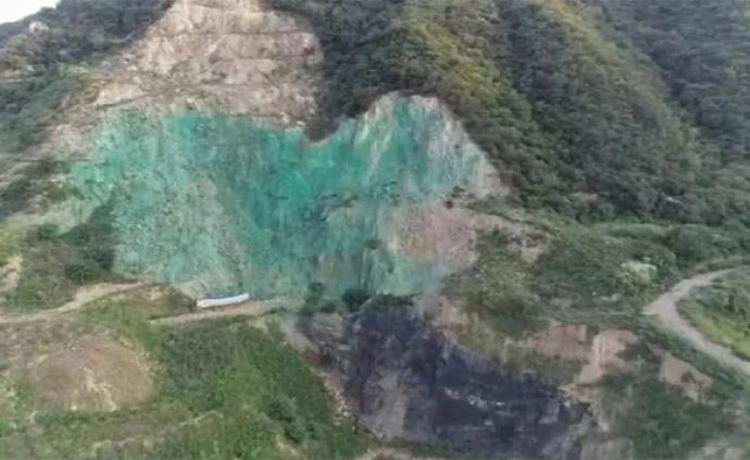 三门峡一矿区山体被喷绿进展：涉事厂家已被责令停产整顿