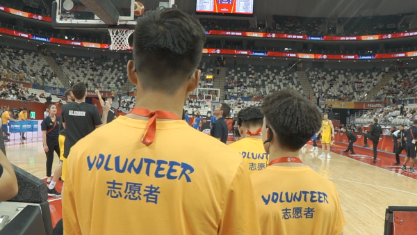 是他们，照亮男篮世界杯上海赛区