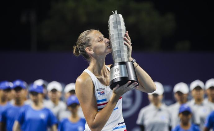 首届郑州网球公开赛落幕，普利斯科娃拿下女单冠军