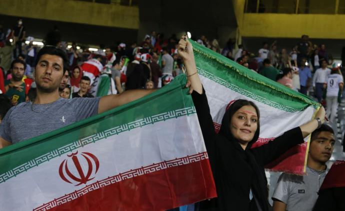 伊朗女球迷自焚引关注，国际足联声明：必须允许女性现场看球