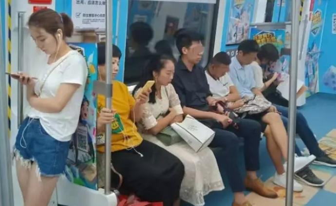 深圳“女性优先车厢”形同虚设？媒体：善意之举需久久之功