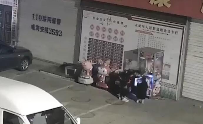 7名未成年盯上搖搖車，半年盜4000元