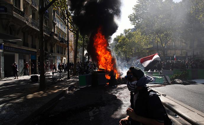 巴黎气候游行“变味”？“黄背心”和暴力分子与警方冲突