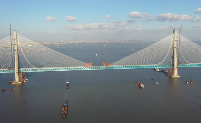 世界最大跨径的公铁两用斜拉桥就在长江