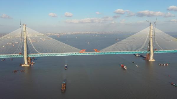世界最大跨径的公铁两用斜拉桥就在长江