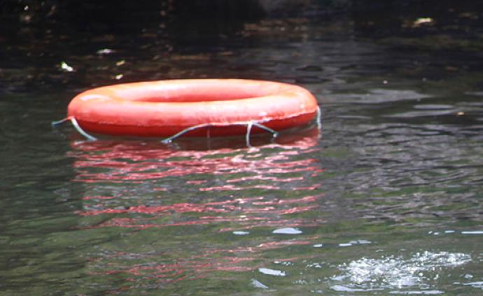 防城港市5中学生河边玩耍失联：下游发现一溺亡人员疑似学生