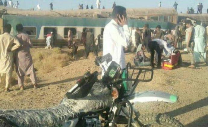 伊朗发生列车出轨事故，已造成4死35伤