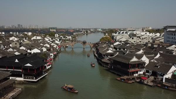 可爱的中国，奋进的上海丨诗意新水乡