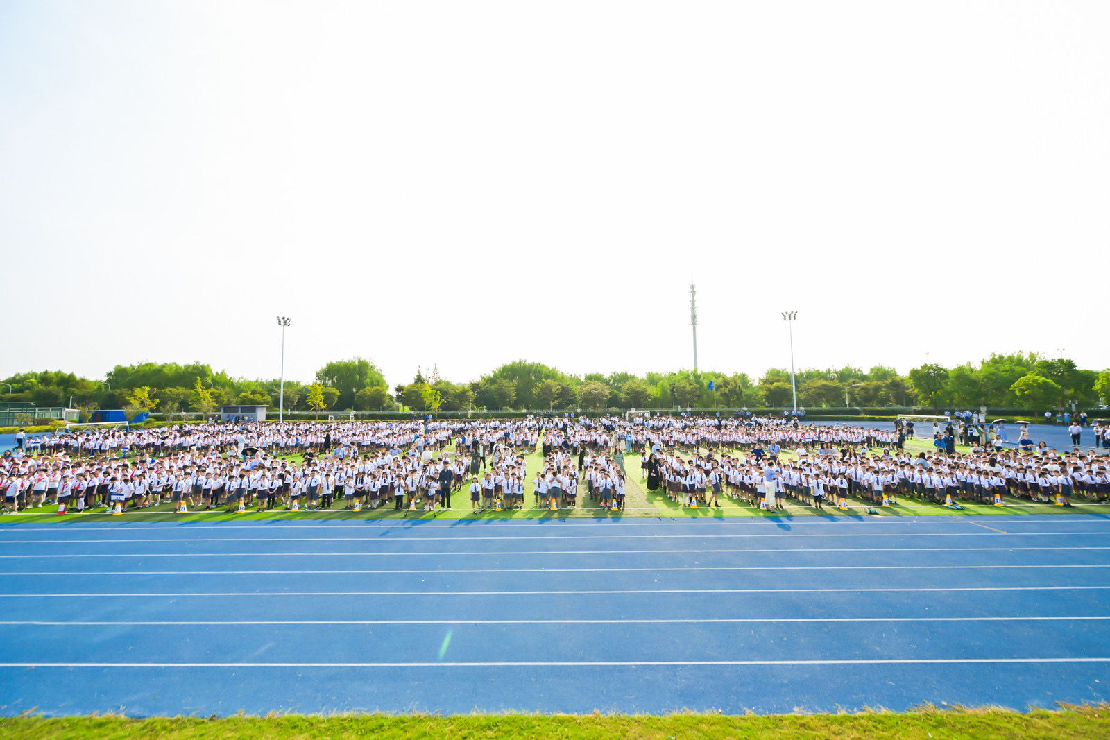 开学第一天，上海这所学校收到了一份神秘礼物……