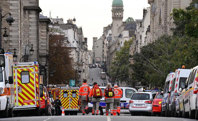 巴黎袭警案：西岱岛上的枪声，与“生无可恋”的法国警察