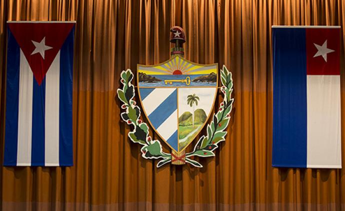 迪亚斯-卡内尔当选古巴共和国主席