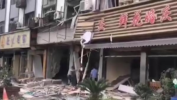 无锡小吃店爆炸：9死10伤，救援结束