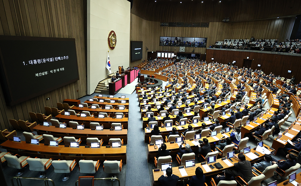 韩国国会通过总统弹劾案，尹锡悦职务立即停止