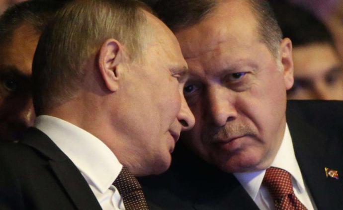 克宫：普京与埃尔多安通电话邀其来访，双方讨论了叙利亚局势