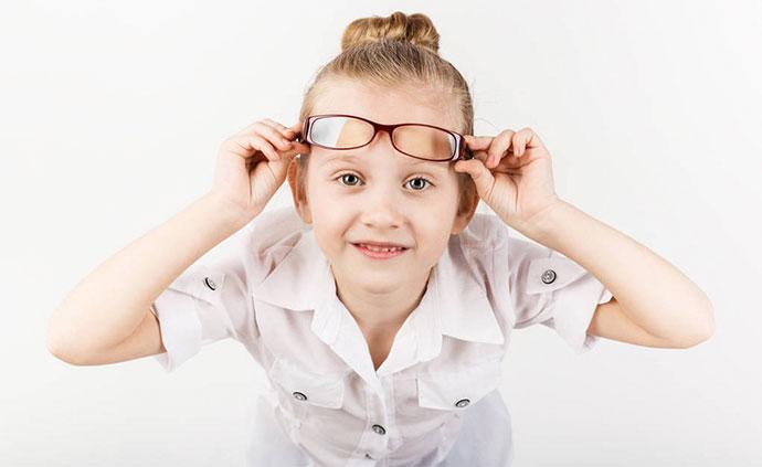 科普行动派：户外运动有助于小儿近视恢复？