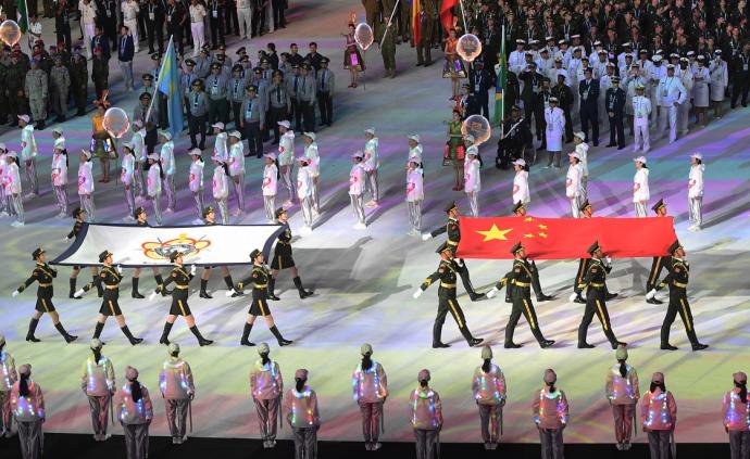 习近平出席第七届世界军人运动会开幕式并宣布运动会开幕 