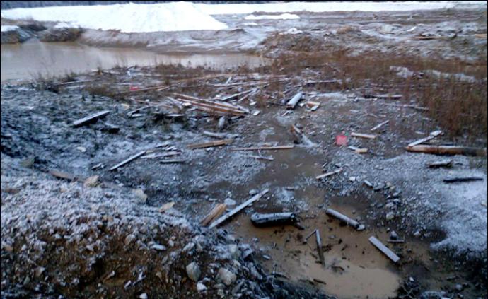 俄罗斯大坝坍塌淹没宿舍楼，已12死