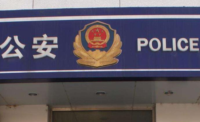 唐山警方：两男子受境外人员蛊惑发布辱华信息被警告