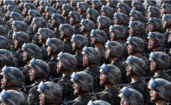 军事专家人民日报刊文：中国始终坚定奉行防御性国防政策