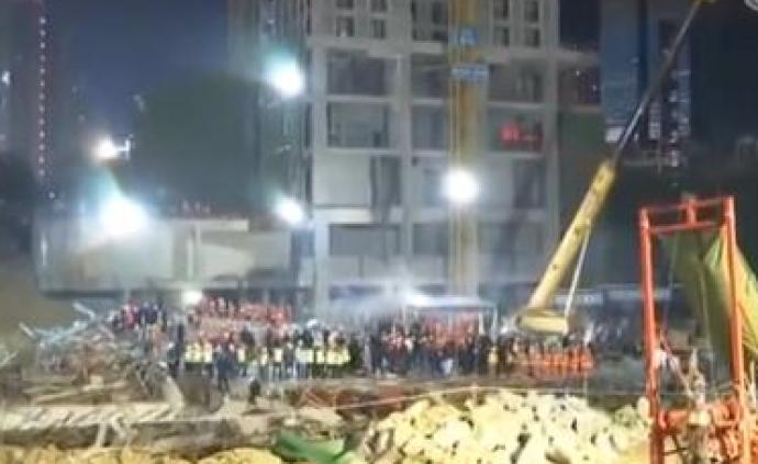 贵阳观山湖区美的置业广场一施工地下停车场垮塌，8人死亡