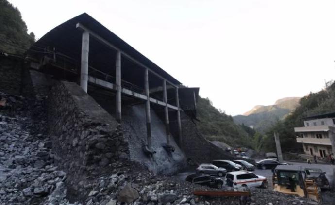 广西南丹矿山冒顶事故最新通报：9人仍被困，暂不具救援条件