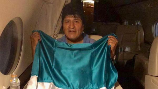 墨西哥：莫拉莱斯已上飞机，受公约保护