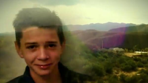 13岁男孩谈墨西哥遇袭：枪手射击后放人