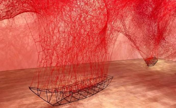 评展｜在森美术馆读盐田千春：“灵魂的颤动”与装置的平面化