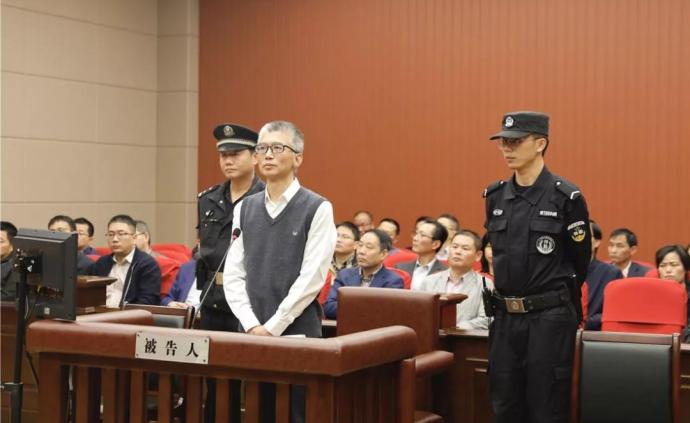 被控受贿超800万，宁波日报社原社长蒋旭灿获刑十年二个月