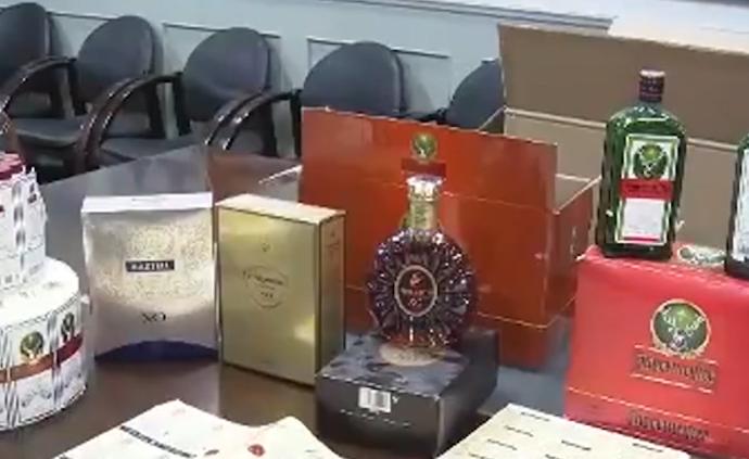 上海警方缴获2900公斤假冒散装洋酒