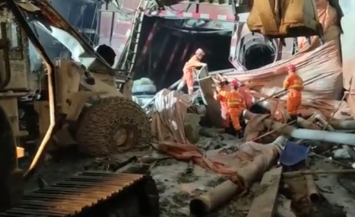 云南临沧在建隧道突泥涌水事故又搜救出一遇难者，7人仍被困