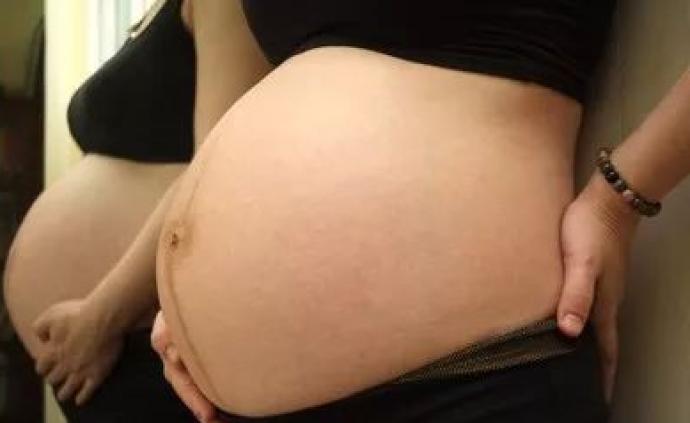 网红殴打孕妇致其流产，孕晚期大肚子“摸”都摸不得？