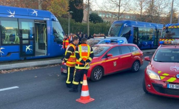 法国两辆有轨列车相撞，已致至少41人受伤