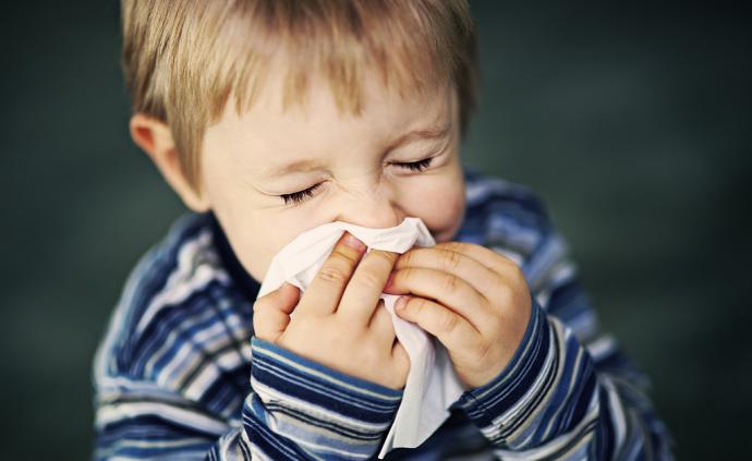 咳嗽带黄痰或黄绿鼻涕，就是细菌感染要用抗生素？
