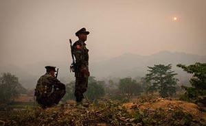 世界你好|缅甸北部：边境线丛林深处的独立军士兵