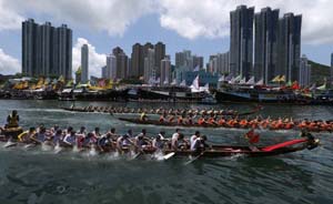 全国人大：香港特首普选2至3人候选可确保真竞争避程序复杂