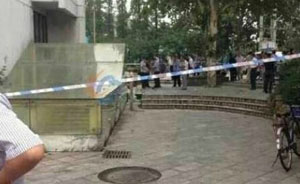 开学首日南京一大学生校园坠亡，事发前一天曾申请复学