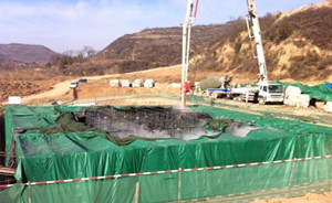 黄延高速陕西甘泉段一施工隧道发生滑塌，19人遇难2人脱险