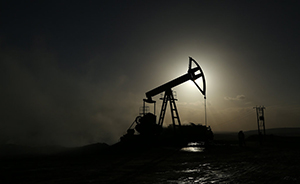 需求增速降至5年最低，国际油价暴跌4.6%创两年最大跌幅