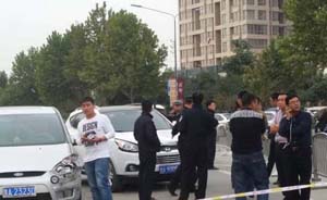 郑州街头“警匪大战”，毒贩疯狂撞开6车逃逸遭鸣枪示警