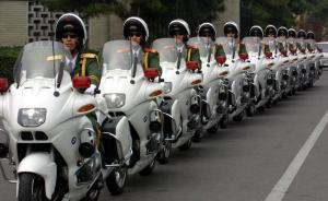 恢复摩托车护卫队、首设女子仪仗兵，中国外交礼宾急速求变