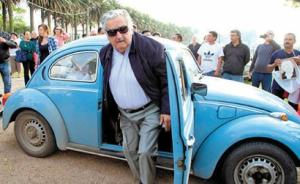 乌拉圭“最穷总统”开1987年老爷车，富豪花百万购买遭拒