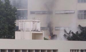 解放军驻港总部建筑物冒烟起火，“位于金钟占领示威区旁”