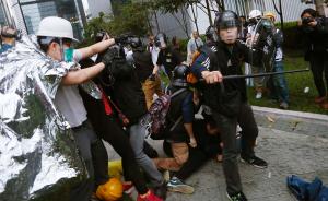 香港警方一周拘捕229名旺角非法集结者，53人被起诉