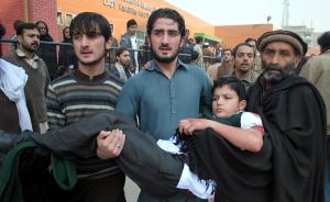 塔利班劫持巴基斯坦一学校致至少141人死，7名劫持者毙命