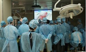 华山医院骨科开办解剖学习班，10年培训全国4500名医生