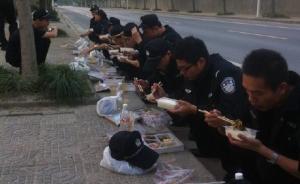 武汉警方回应官微发聚餐照叫板媒体：做法欠妥，已内部批评