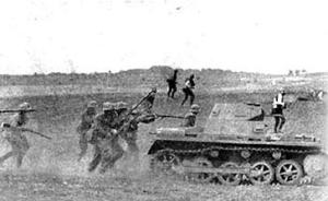 南京保卫战：3辆德式装甲战车，冲破日军旅团司令部